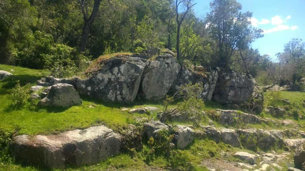 Rocks in Pejerrey